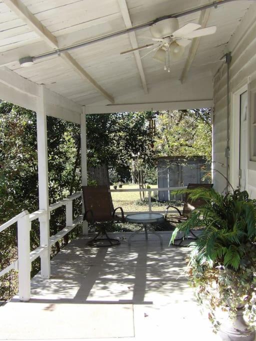 The Farmhouse Private Apartments Eufaula Exterior photo